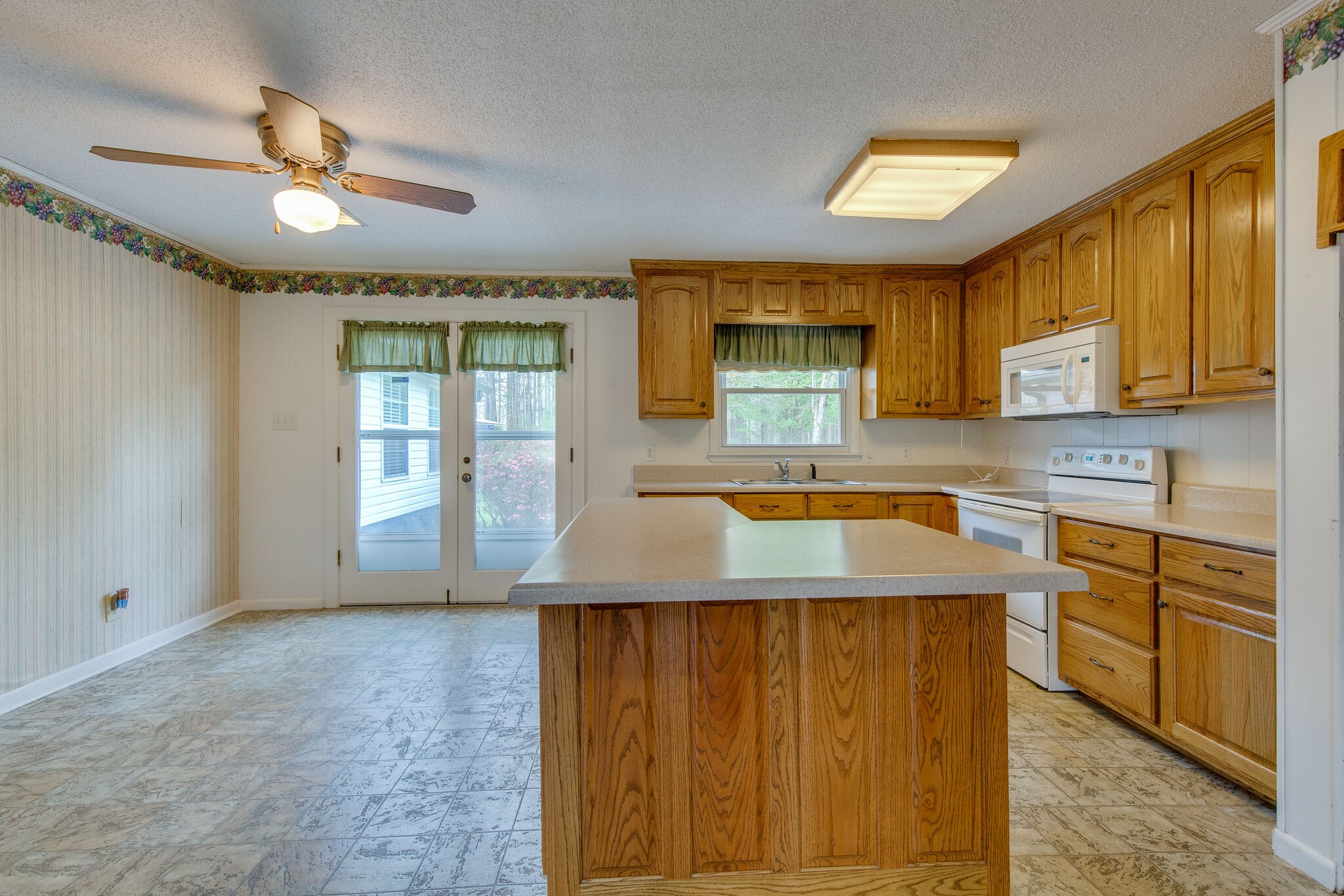 132 Baker Road Hohenwald, TN 38462 - Photo 11 of 28 Gallery Image 11