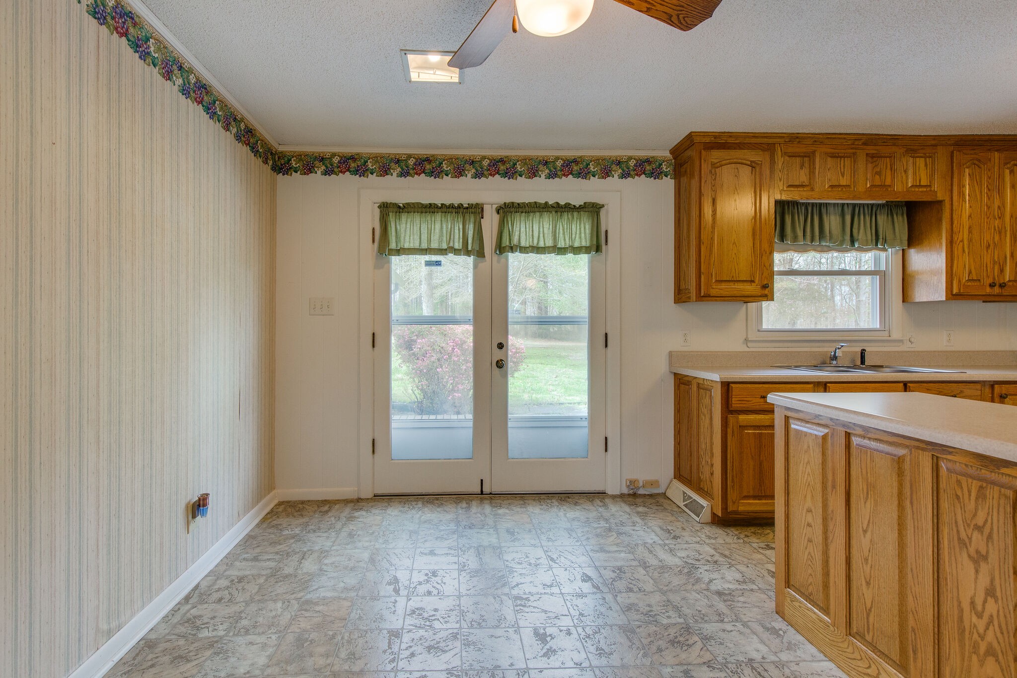 132 Baker Road Hohenwald, TN 38462 - Photo 12 of 28 Gallery Image 12