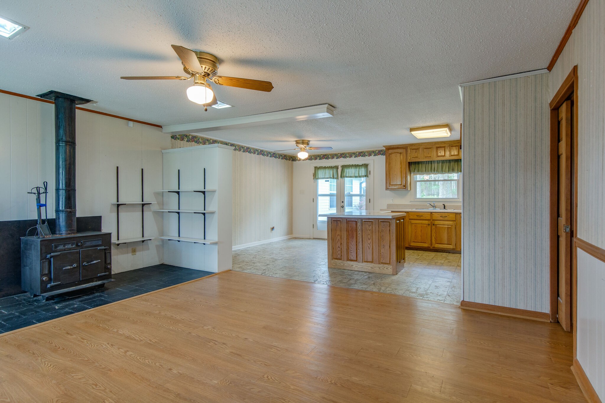 132 Baker Road Hohenwald, TN 38462 - Photo 10 of 28 Gallery Image 10