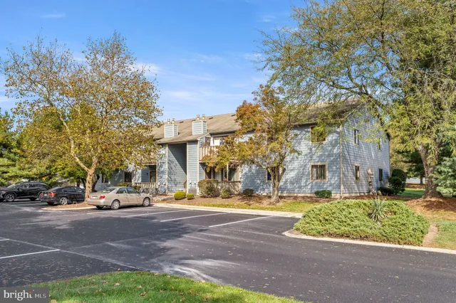 $1,950 | 105 Stockton Court, Unit 105, North Wales, PA 19454