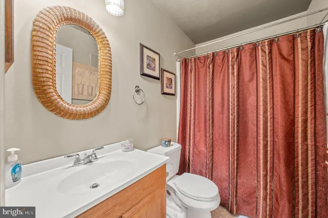 $1,950 | 105 Stockton Court, Unit 105, North Wales, PA 19454