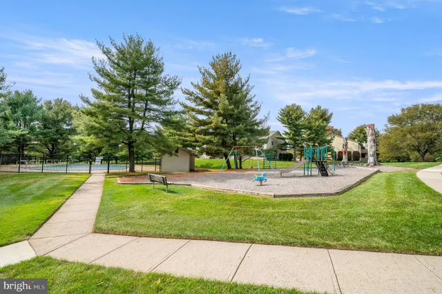 $1,950 | 105 Stockton Court, Unit 105, North Wales, PA 19454