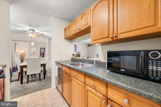 $1,950 | 105 Stockton Court, Unit 105, North Wales, PA 19454