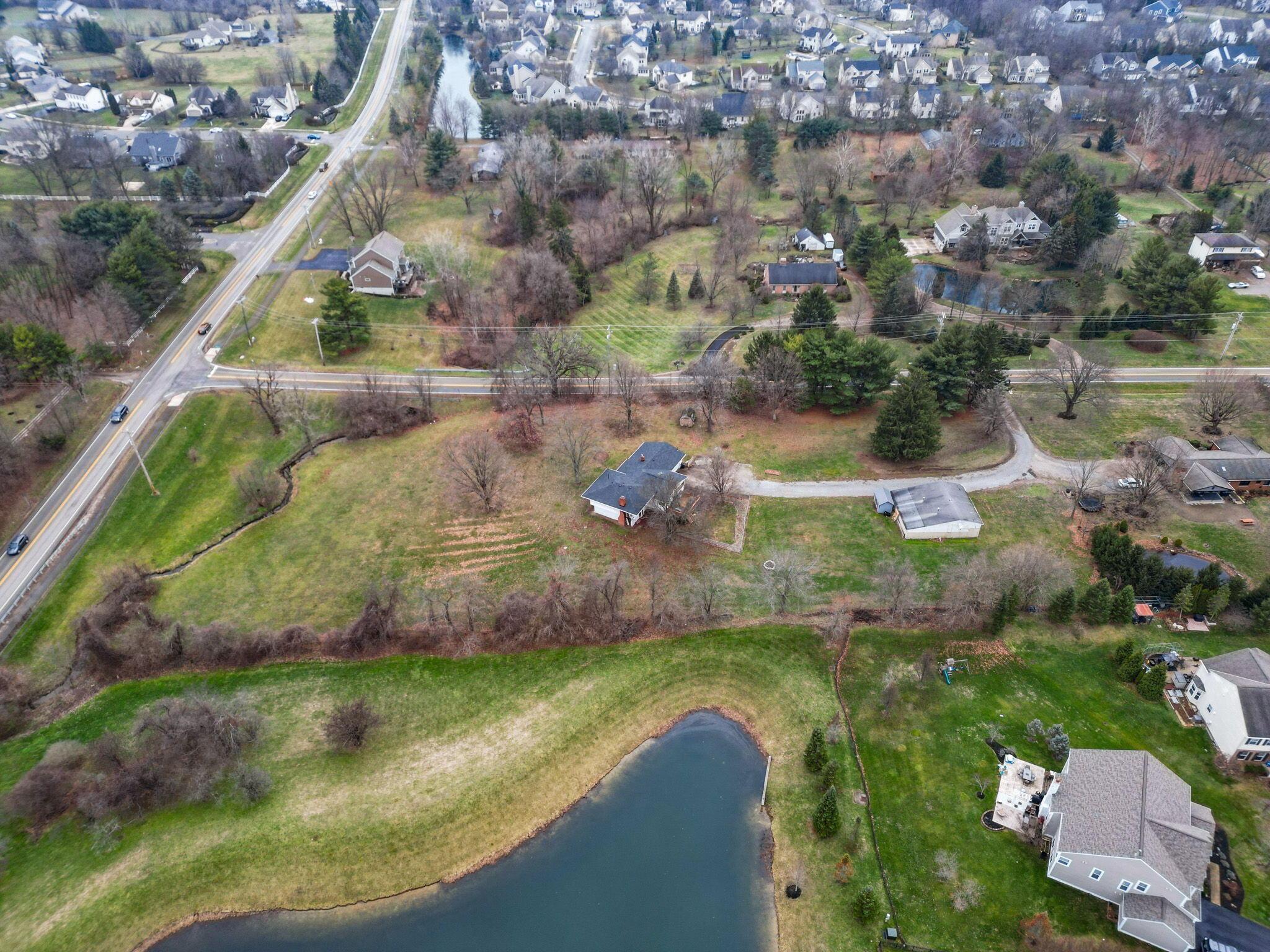 2840 Rutherford Road Powell, OH 43065 - Photo 10 of 47 16-web-or-mls-DJI_0022