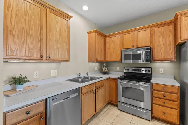 $269,900 | 14569 Everton Avenue North, Unit 8, Hugo, MN 55038