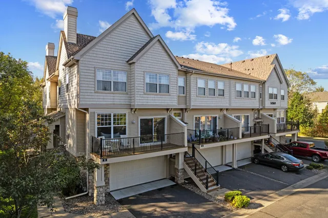 $269,900 | 14569 Everton Avenue North, Unit 8, Hugo, MN 55038