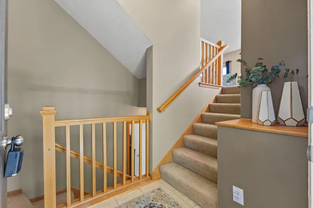 $269,900 | 14569 Everton Avenue North, Unit 8, Hugo, MN 55038