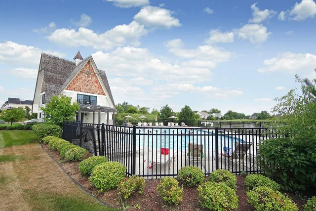 $269,900 | 14569 Everton Avenue North, Unit 8, Hugo, MN 55038