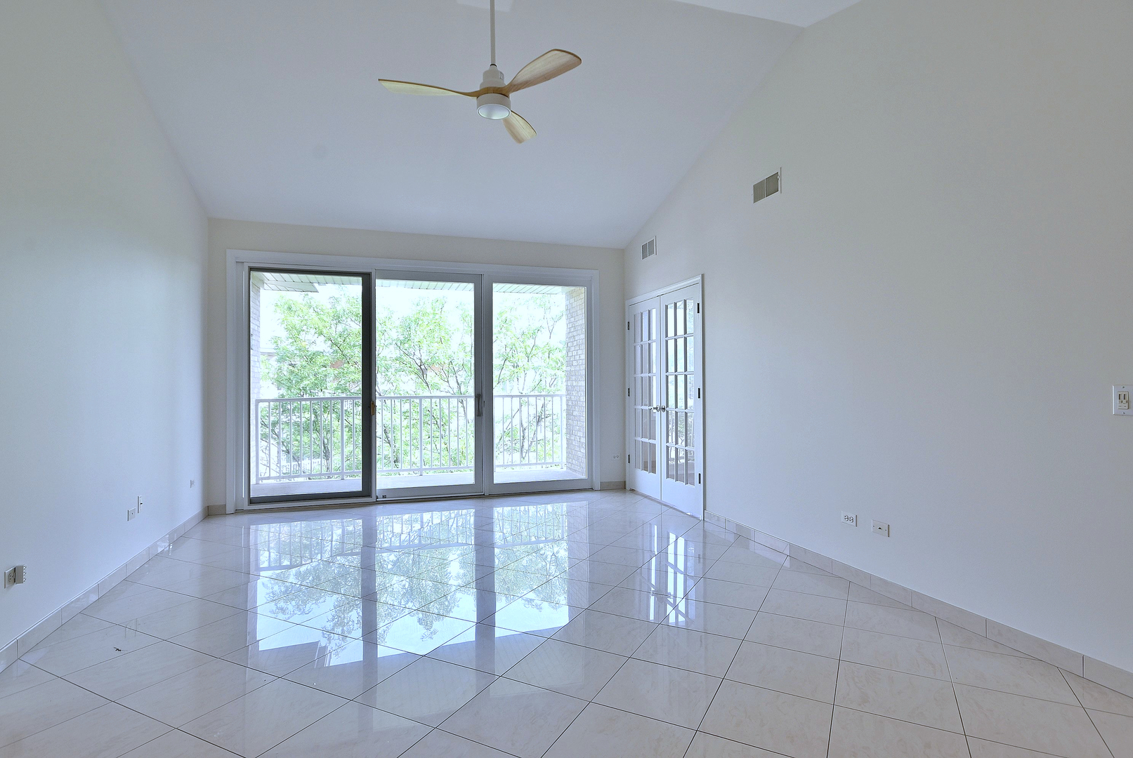 1745 Pavilion Way, Unit 502 Park Ridge, IL 60068 - Photo 26 of 51