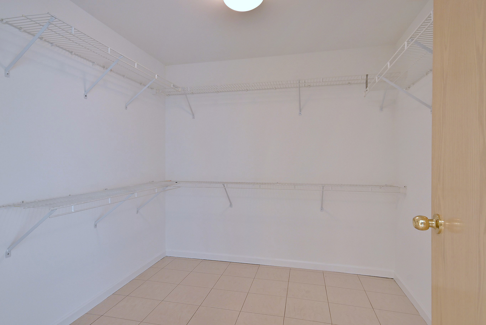 1745 Pavilion Way, Unit 502 Park Ridge, IL 60068 - Photo 33 of 51