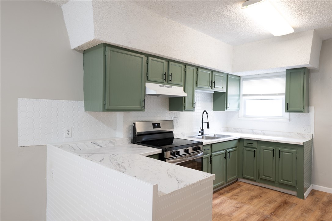 168 Ellicott Street Rochester, NY 14619 - Photo 4 of 18