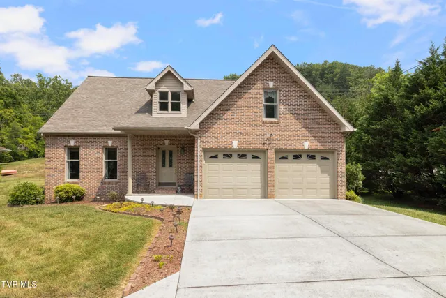 $359,900 | 44745 Veterans Memorial Highway, Pennington Gap, VA 24277
