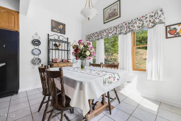 $359,900 | 44745 Veterans Memorial Highway, Pennington Gap, VA 24277