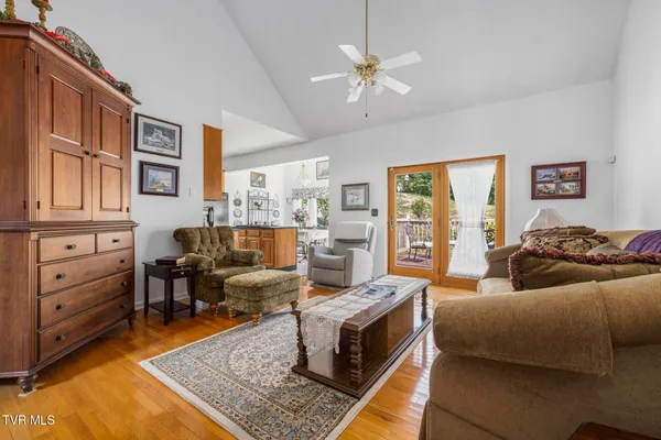 $359,900 | 44745 Veterans Memorial Highway, Pennington Gap, VA 24277