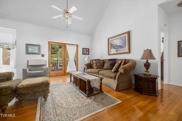 $359,900 | 44745 Veterans Memorial Highway, Pennington Gap, VA 24277