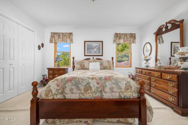 $359,900 | 44745 Veterans Memorial Highway, Pennington Gap, VA 24277