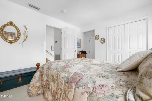 $359,900 | 44745 Veterans Memorial Highway, Pennington Gap, VA 24277