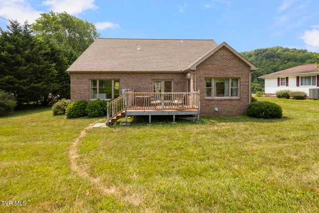 $359,900 | 44745 Veterans Memorial Highway, Pennington Gap, VA 24277