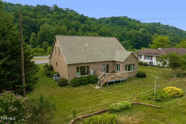$359,900 | 44745 Veterans Memorial Highway, Pennington Gap, VA 24277