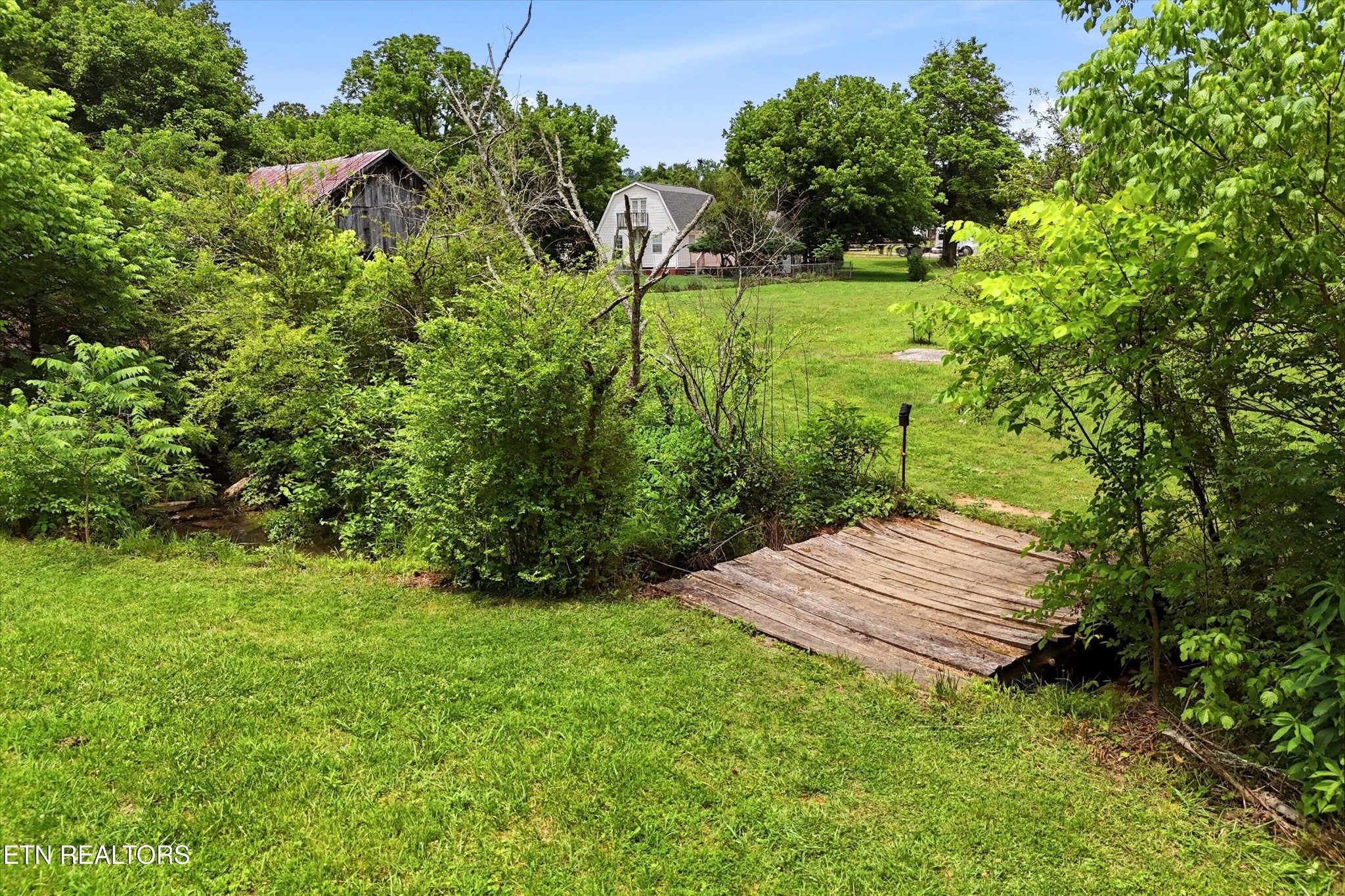 9613 Norris Freeway Heiskell, TN 37754 - Photo 56 of 60