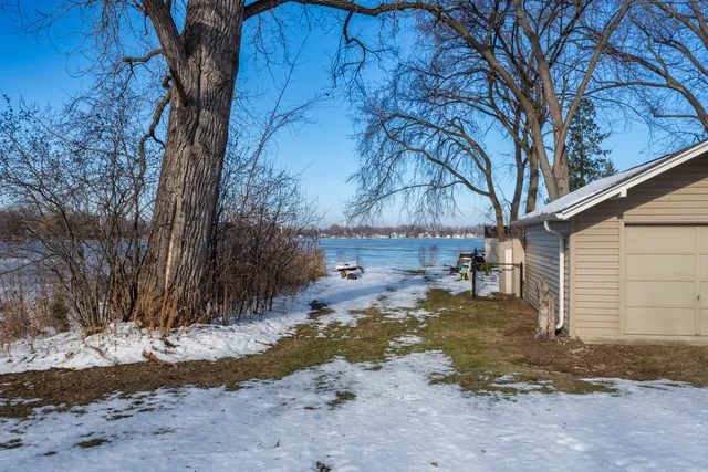 $249,900 | 40184 North Liberty Street, Antioch, IL 60002