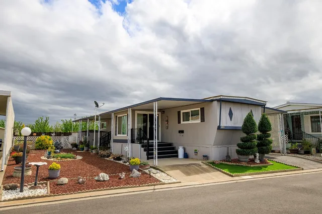 $75,500 | 2505 Jackson Avenue, Unit 197, Escalon, CA 95320