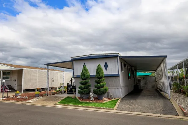 $75,500 | 2505 Jackson Avenue, Unit 197, Escalon, CA 95320