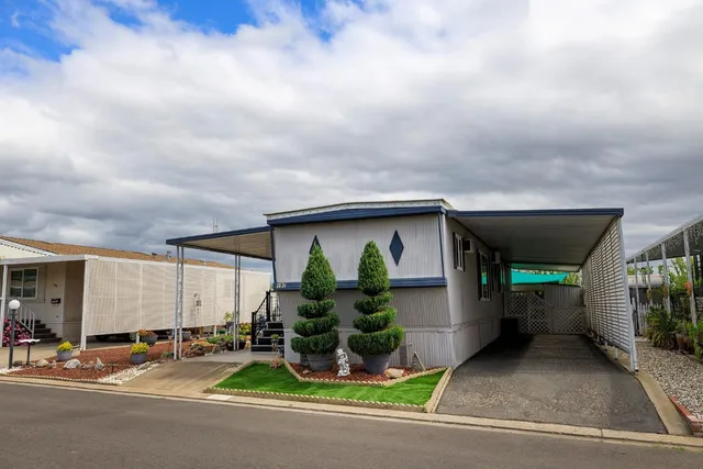 $75,500 | 2505 Jackson Avenue, Unit 197, Escalon, CA 95320