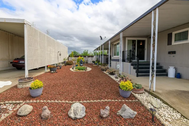 $75,500 | 2505 Jackson Avenue, Unit 197, Escalon, CA 95320