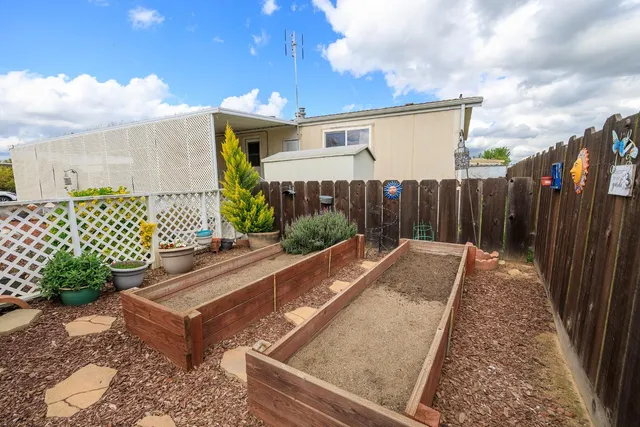 $75,500 | 2505 Jackson Avenue, Unit 197, Escalon, CA 95320