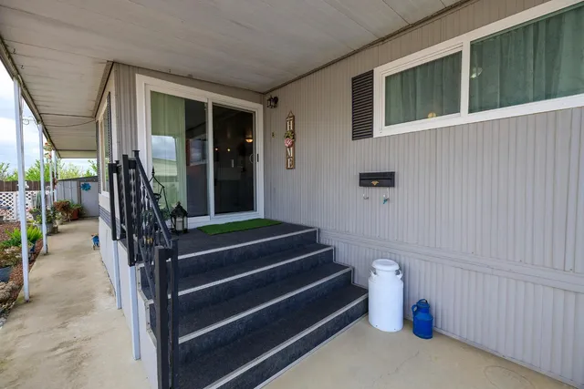 $75,500 | 2505 Jackson Avenue, Unit 197, Escalon, CA 95320