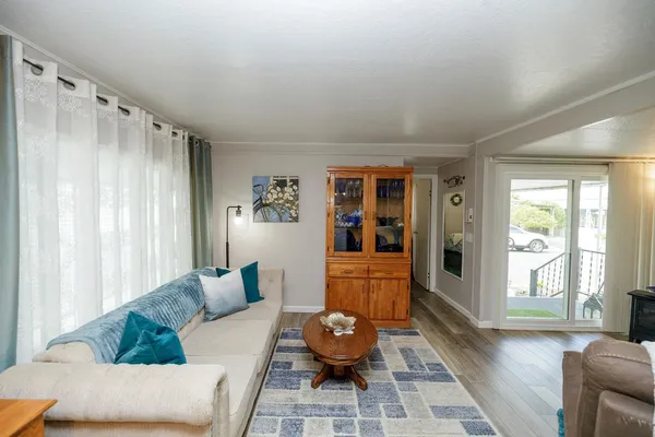 $75,500 | 2505 Jackson Avenue, Unit 197, Escalon, CA 95320