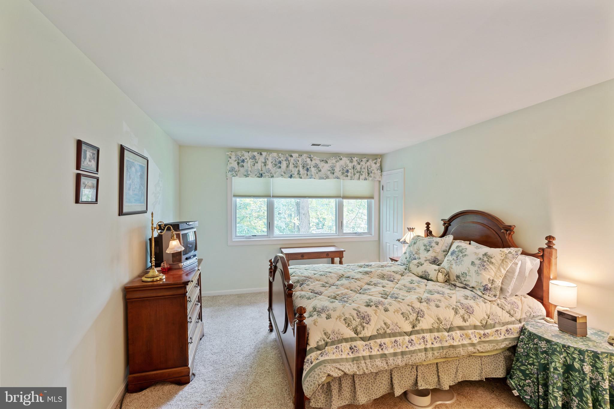 17 Rutherford Circle Sterling, VA 20165 - Photo 23 of 50 Gallery Image 23