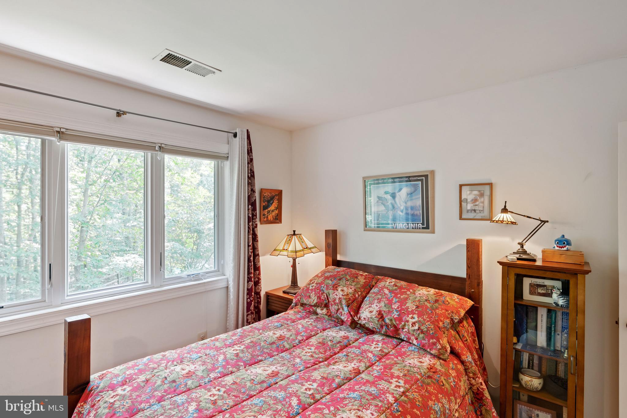 17 Rutherford Circle Sterling, VA 20165 - Photo 29 of 50 Gallery Image 29