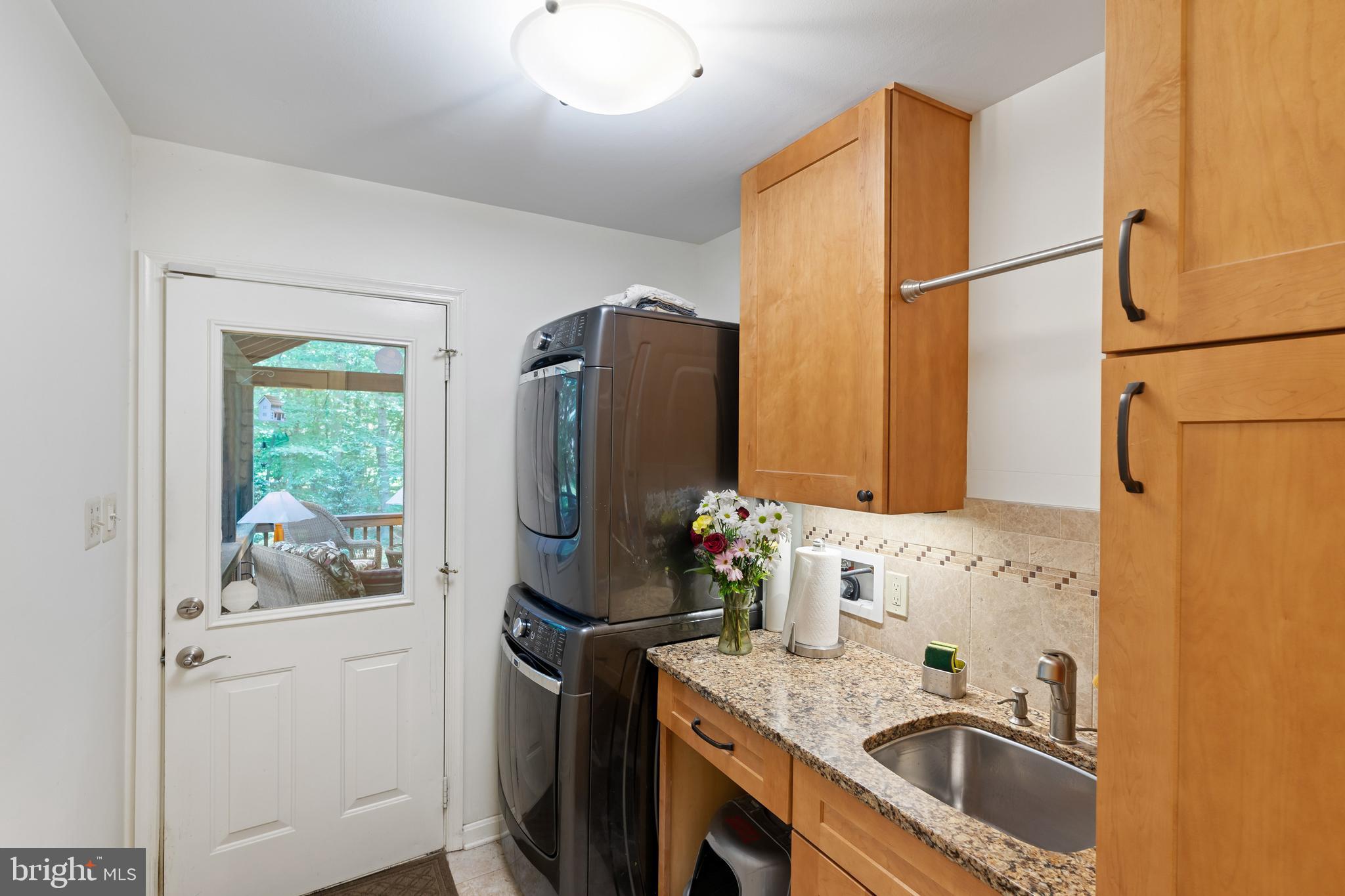 17 Rutherford Circle Sterling, VA 20165 - Photo 38 of 50 Gallery Image 38