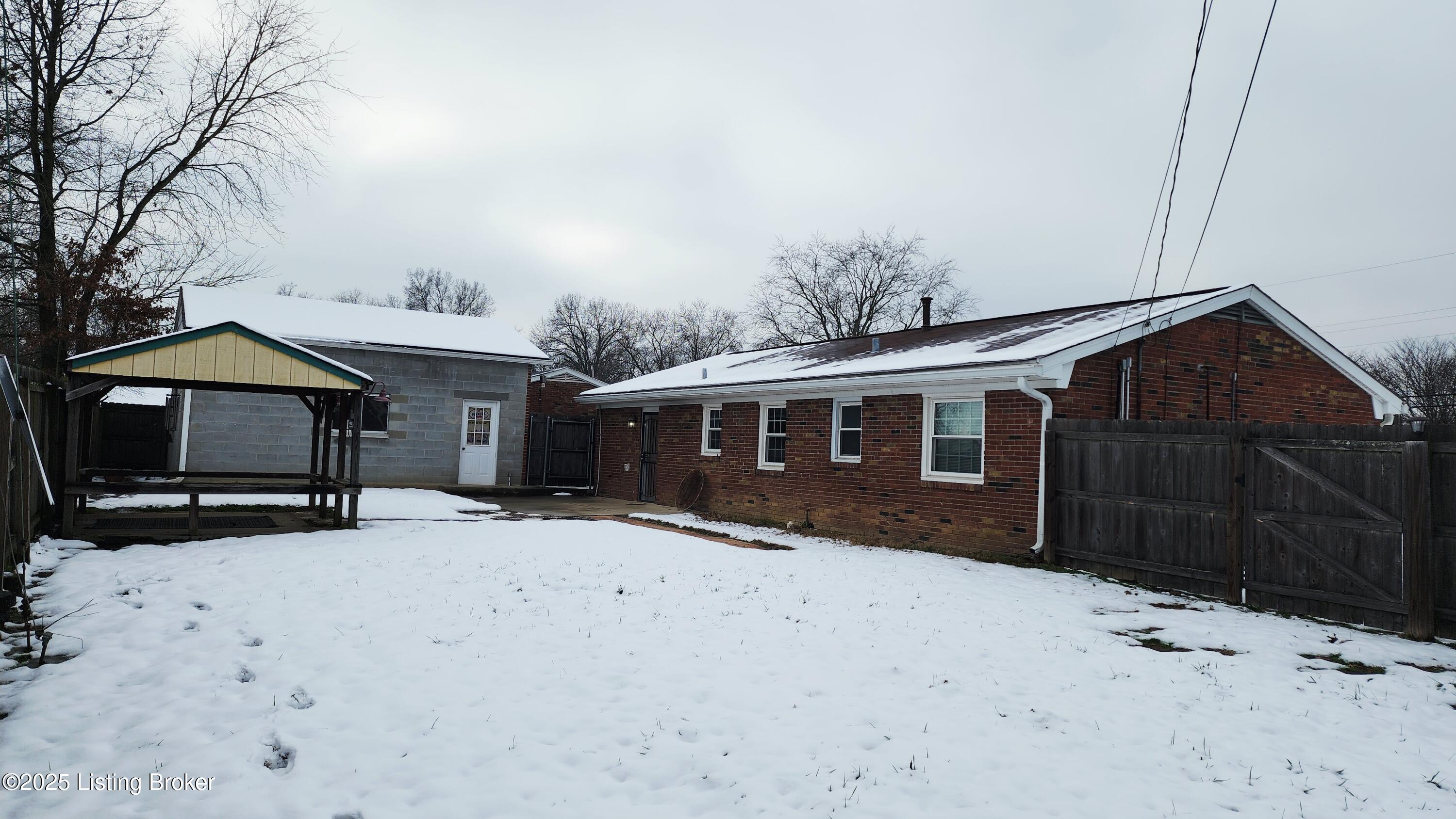 7501 Rutledge Road Louisville, KY 40258 - Photo 5 of 25 5