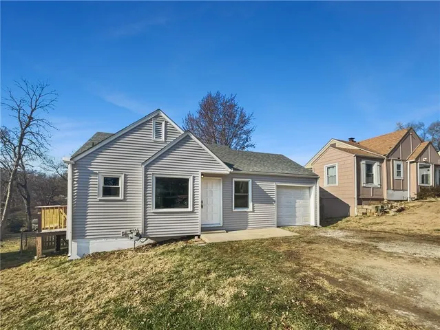 $185,000 | 4444 North Chestnut Avenue, Kansas City, MO 64117