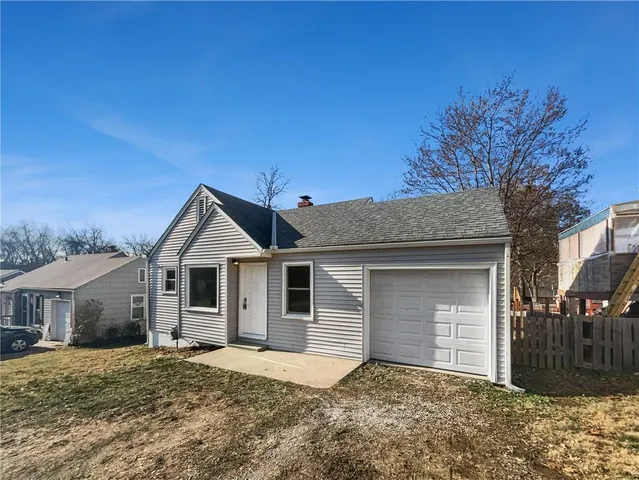 $185,000 | 4444 North Chestnut Avenue, Kansas City, MO 64117