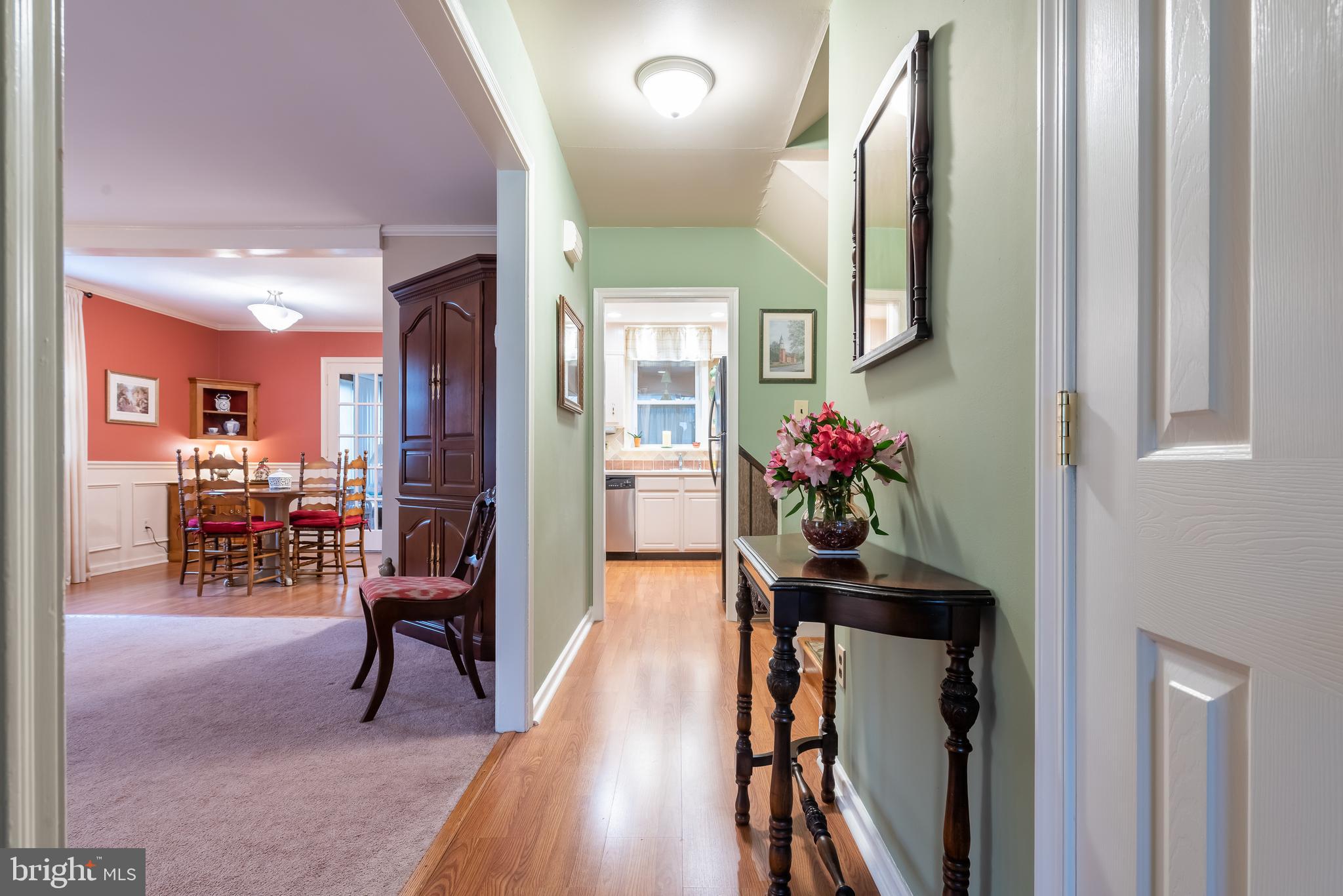 127 Bartholomew Road Berwyn, PA 19312 - Photo 2 of 38 Entry