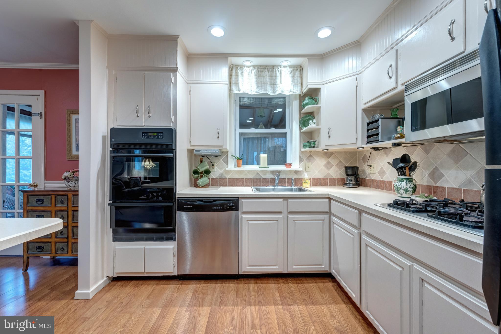 127 Bartholomew Road Berwyn, PA 19312 - Photo 11 of 38 Kitchen