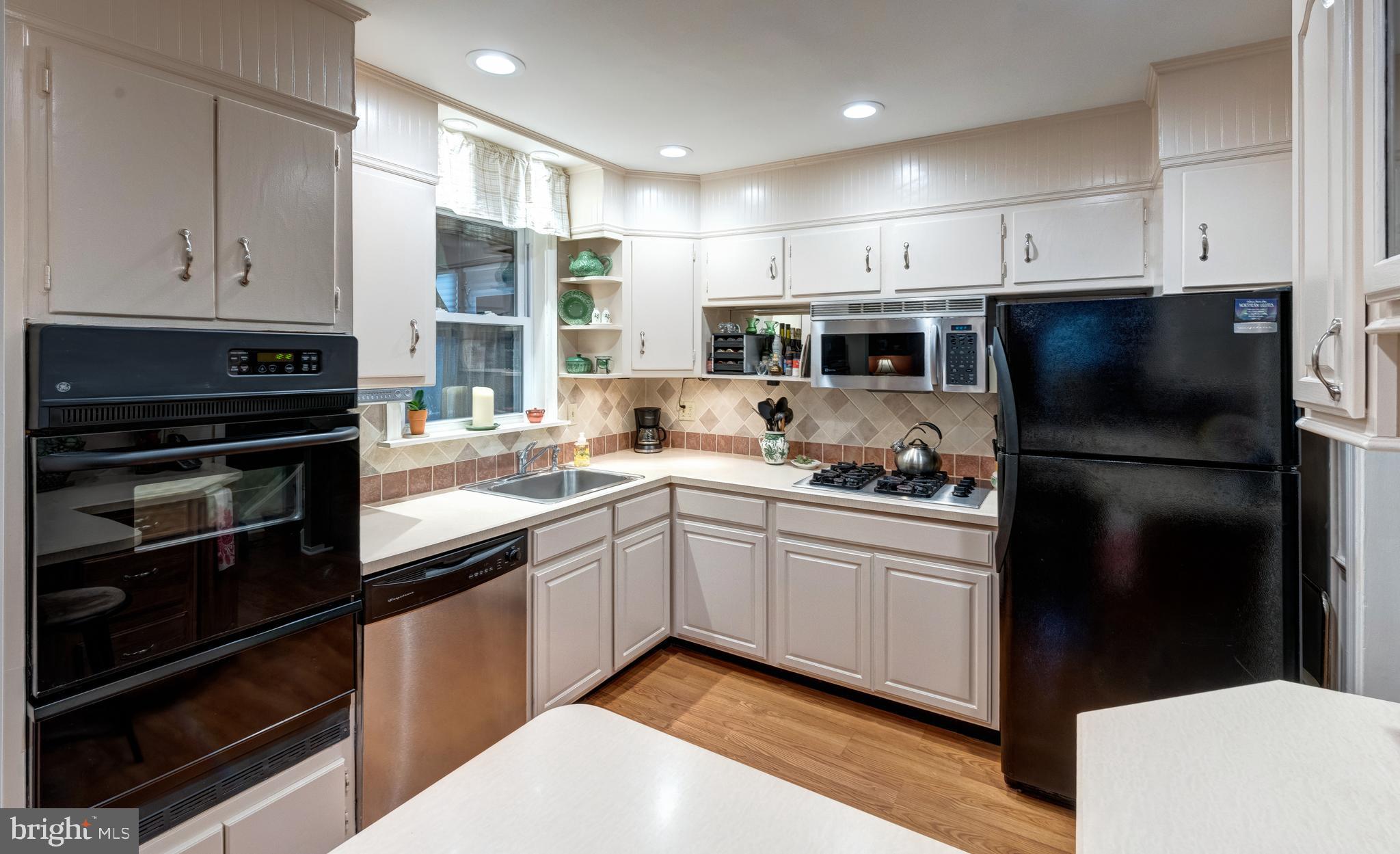 127 Bartholomew Road Berwyn, PA 19312 - Photo 18 of 38 Kitchen