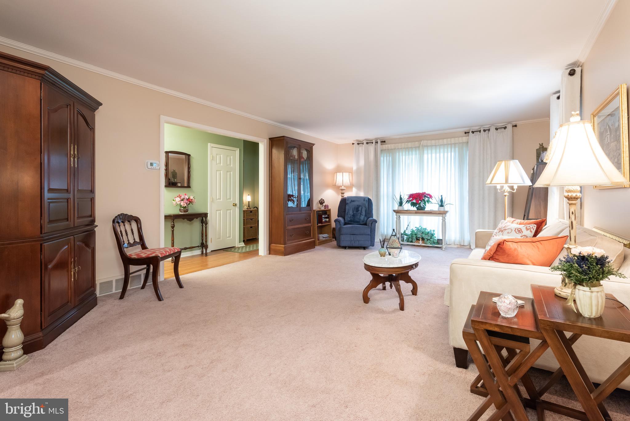 127 Bartholomew Road Berwyn, PA 19312 - Photo 4 of 38 Living Room