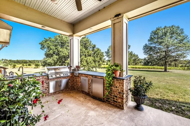 $4,500,000 | 5715 Highway 19, Crockett, TX 75835