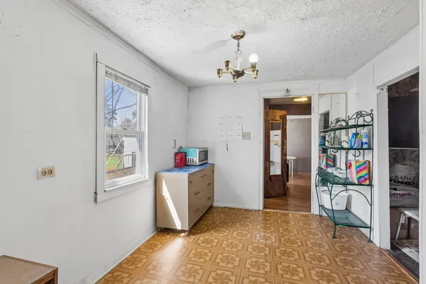 $270,000 | 4607 Dumoulin Avenue, Lisle, IL 60532