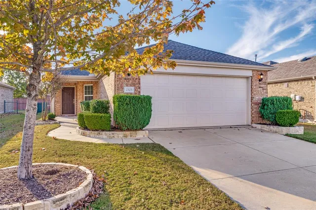 a view of a house with entertaining space