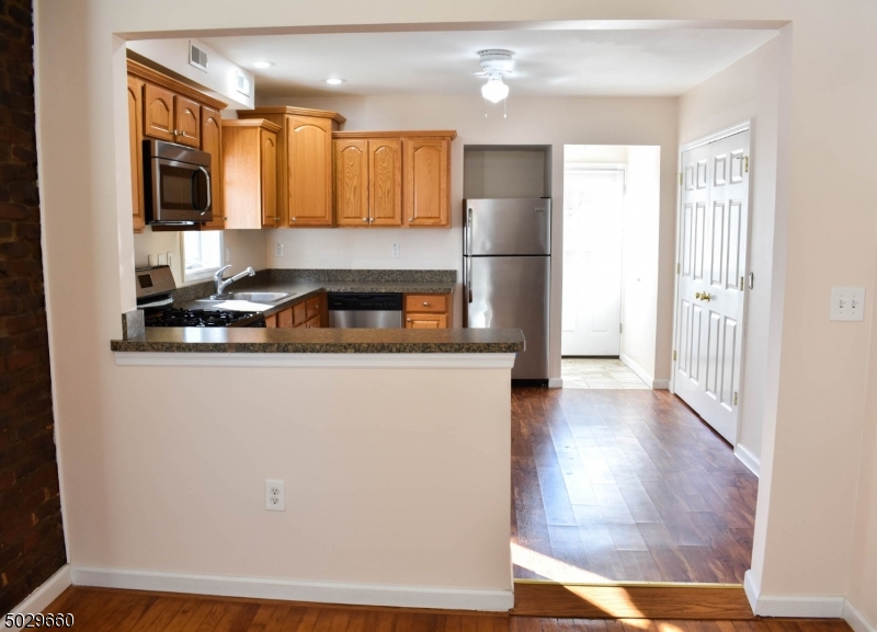11 Church Street, Unit 2 Raritan, NJ 08869 - Photo 6 of 23