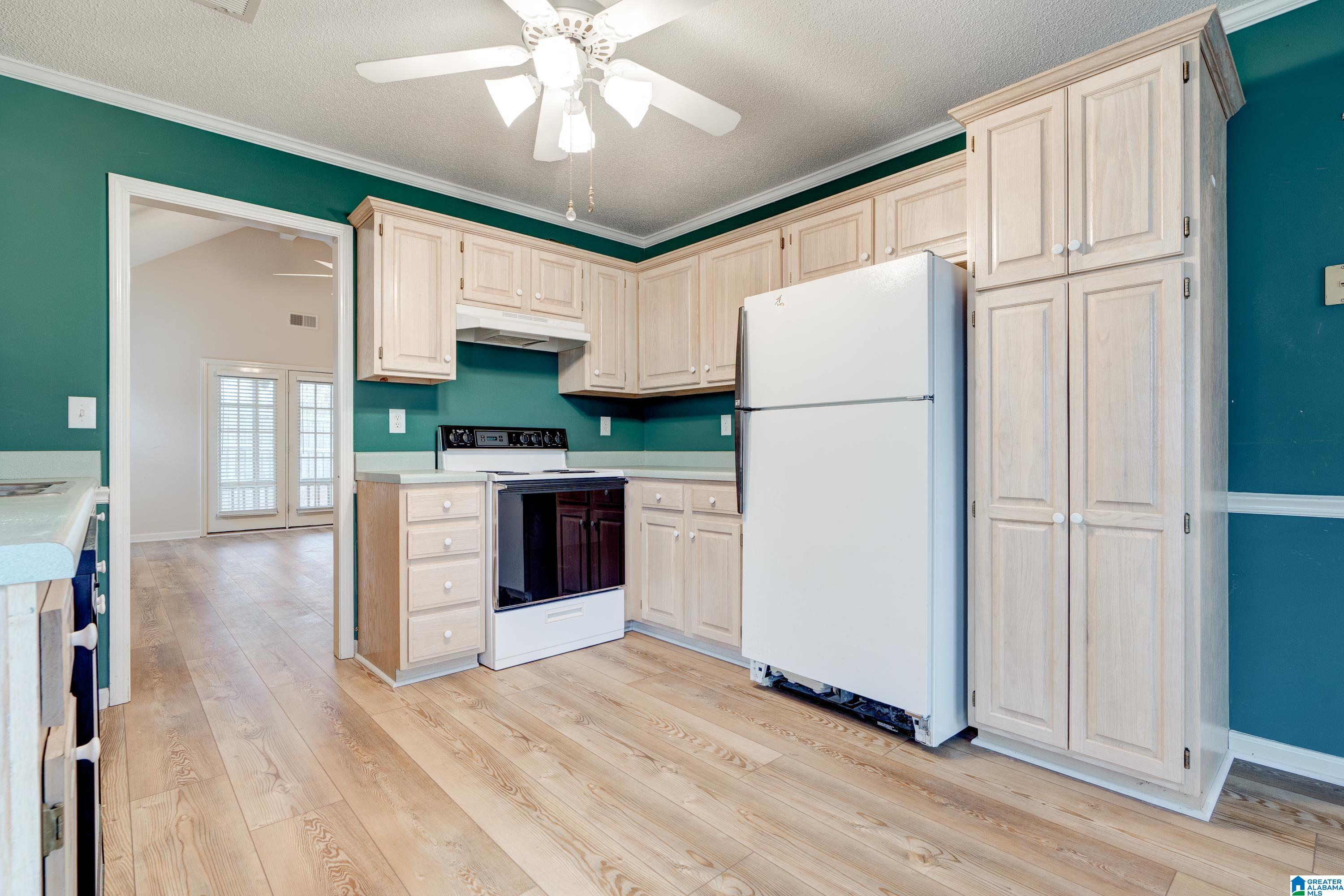 156 Park Pl Lane Alabaster, AL 35007 - Photo 9 of 26