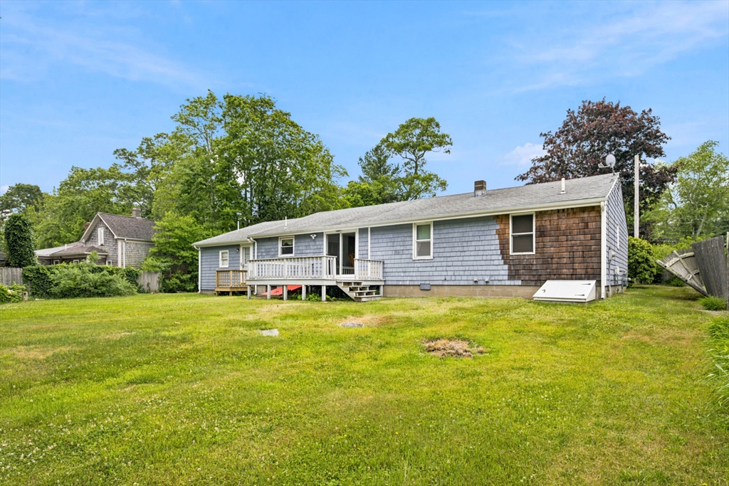 18 Gifford Road Westport, MA 02790 - Photo 26 of 28
