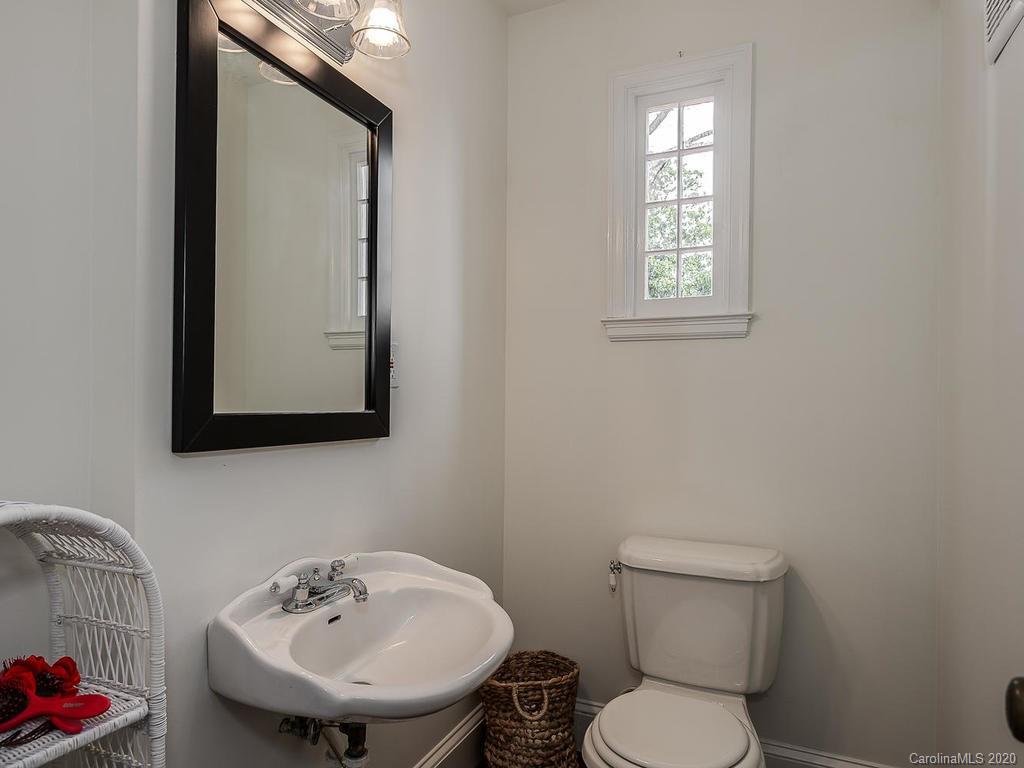 1226 Providence Road Charlotte, NC 28207 - Photo 6 of 32 Gallery Image 6