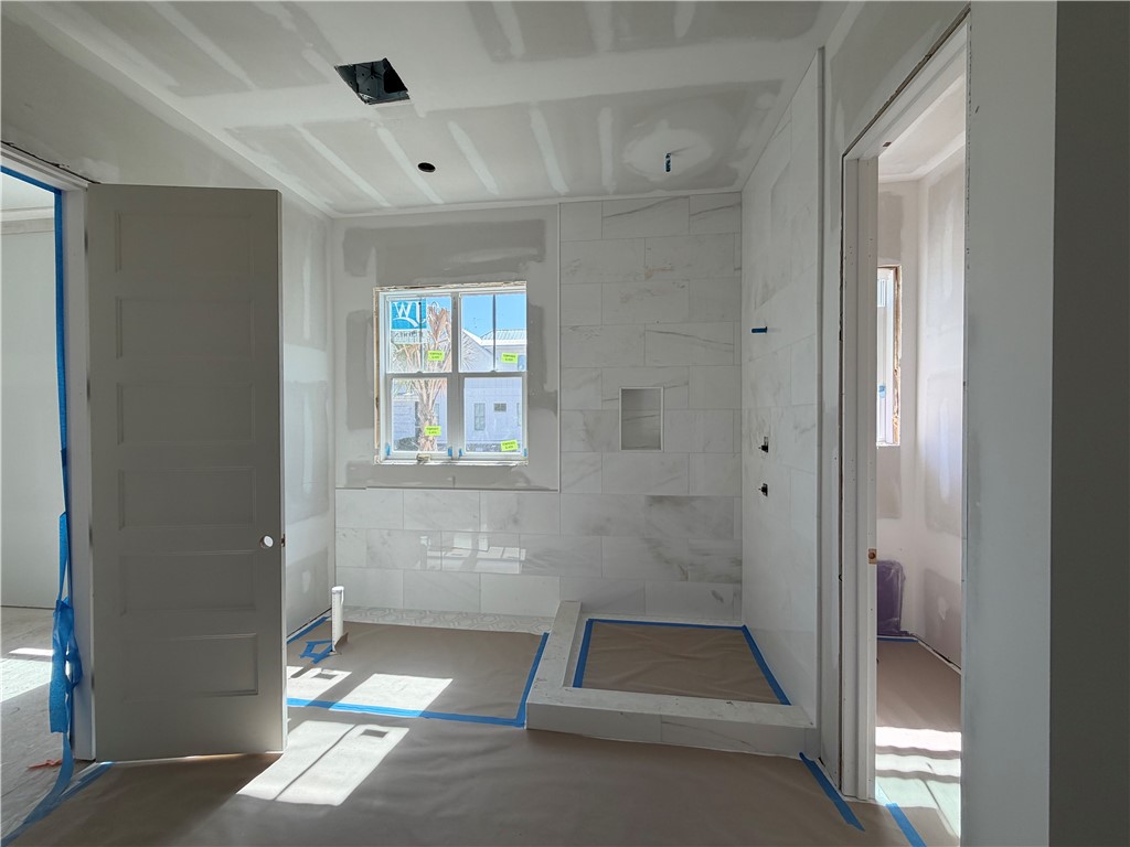 4 Isadora Ln Street St. Simons Island, GA 31522 - Photo 17 of 25 Primary bath